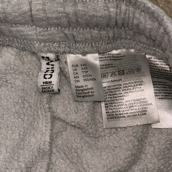 H&M Heather Gray Casual Shorts - Picture 3 of 3